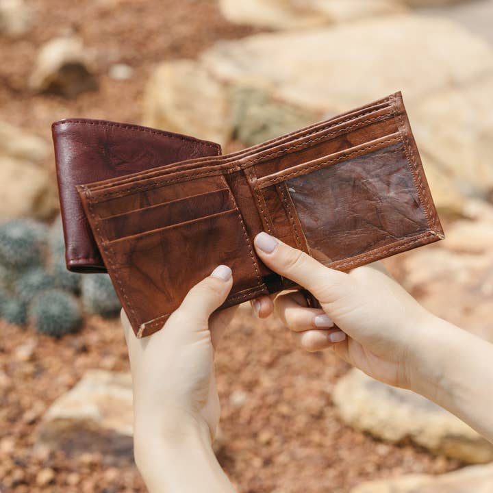 Wholesale Leather Bifold Wallet with ID Window